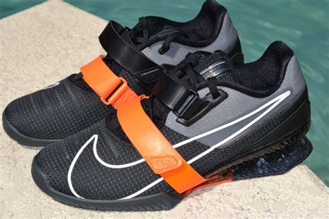 Nike weight lifting shoes